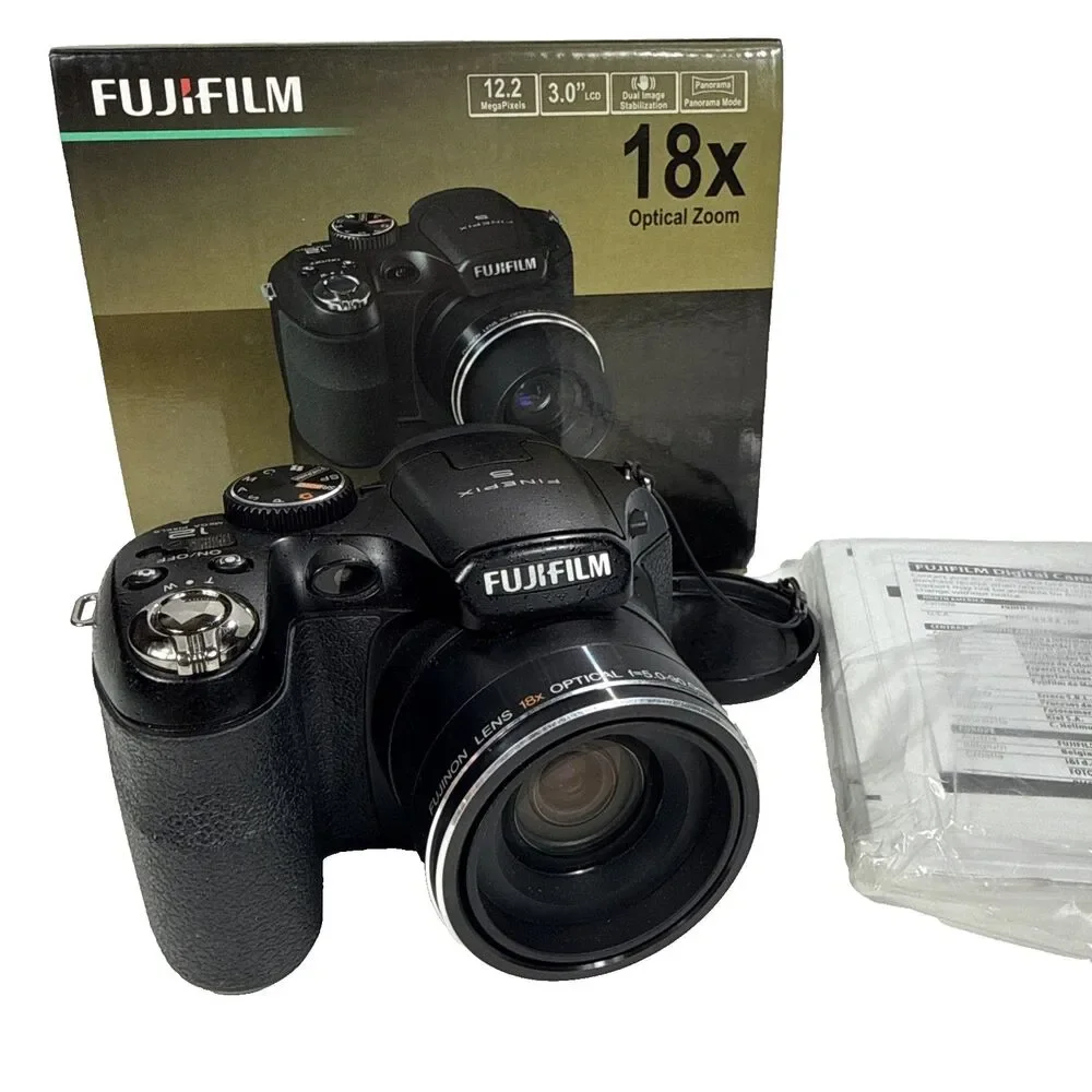 Fujifilm FinePix S Series S1800 12.2MP Digital Camera 18x Zoom w/ SD Card Tested